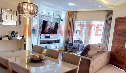 Sobrado de 150m² com 3 quartos em Vila Mazzei