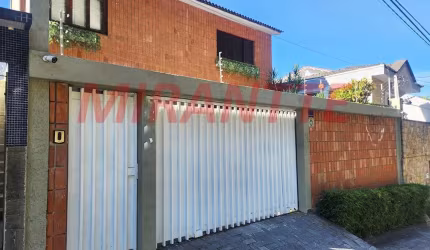 Sobrado de 311m² com 3 quartos em Jardim França
