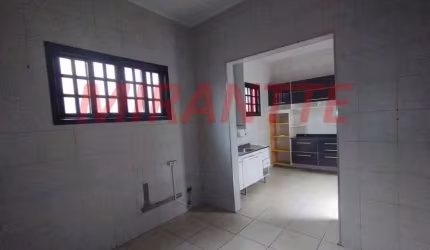 Sobrado de 200m² com 4 quartos em Santana