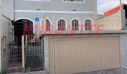 Sobrado de 350m² com 4 quartos em Jardim Neila