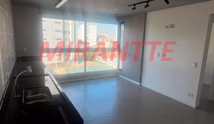 Apartamento de 45m² com 2 quartos em Água Fria
