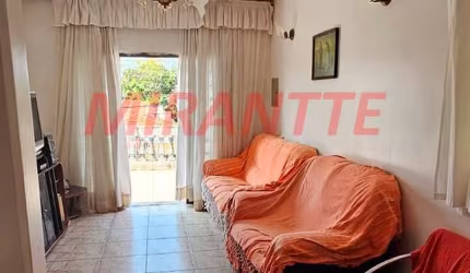 Sobrado de 420m² com 3 quartos em Água Fria