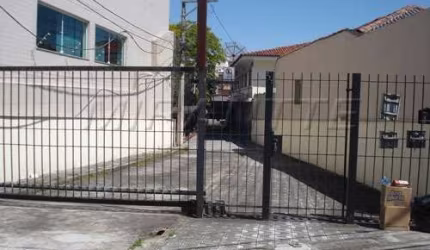 Sobrado de 120m² com 2 quartos em Água Fria