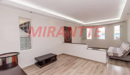 Sobrado de 208m² com 4 quartos em Vila Mazzei