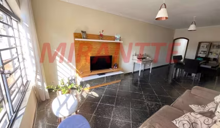 Sobrado de 269m² com 3 quartos em Parada Inglesa