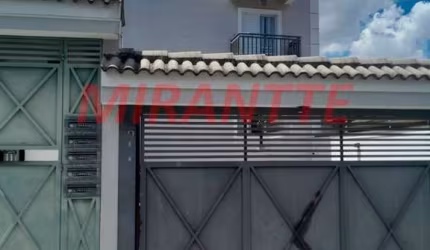 Cond. fechado de 60m² com 2 quartos em Jardim Yara