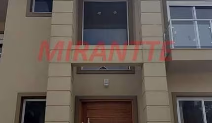 Cond. fechado de 435m² com 4 quartos em Tucuruvi