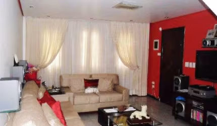 Sobrado de 125m² com 3 quartos em Jardim Virginia Bianca