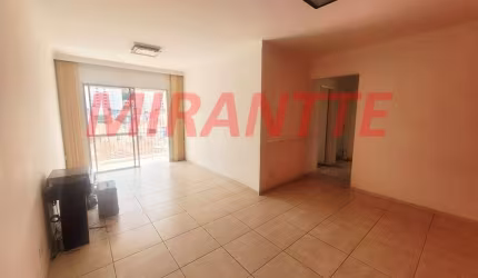 Apartamento de 70m² com 3 quartos em Água Fria