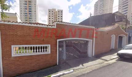 Sobrado de 236m² com 3 quartos em Santa Terezinha