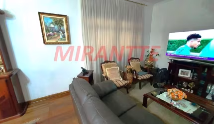 Sobrado de 205m² com 3 quartos em Jardim Virginia Bianca