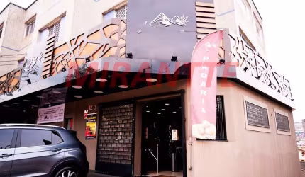 Comercial de 900m² em Tremembe