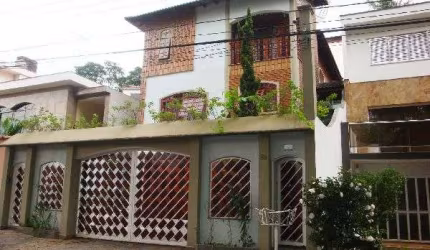 Sobrado de 387m² com 4 quartos em Jardim França