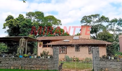 Cond. fechado de 270m² com 3 quartos em Serra da Cantareira