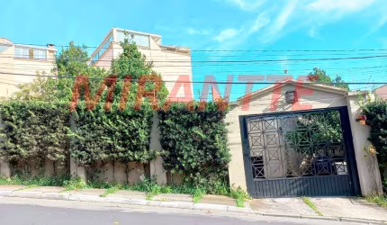Cond. fechado de 169m² com 3 quartos em Vila Pedra Branca