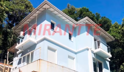 Cond. fechado de 210.31m² com 4 quartos em Caraguata