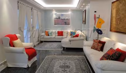 Apartamento de 425m² com 4 quartos em Água Fria