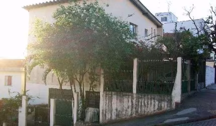 Sobrado de 222m² com 3 quartos em Vila Ester