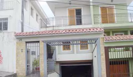 Sobrado de 178m² com 3 quartos em Santana