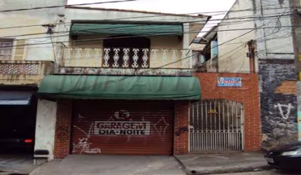 Sobrado de 550m² com 4 quartos em Santa Terezinha