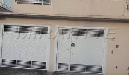 Sobrado de 187m² com 3 quartos em Santana
