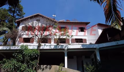 Sobrado de 400m² com 5 quartos em Vila Albertina