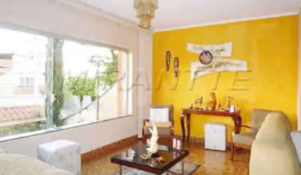 Sobrado de 240m² com 3 quartos em Bortolândia