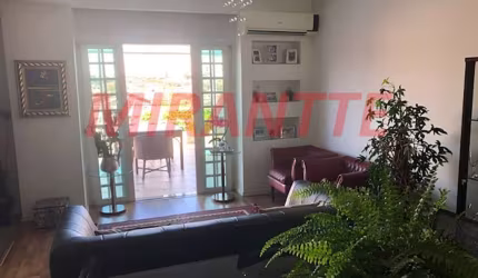 Sobrado de 280m² com 3 quartos em Bortolândia