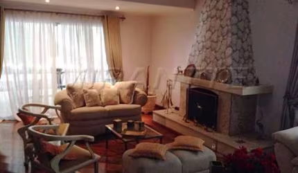 Sobrado de 330m² com 3 quartos em Vila Amalia