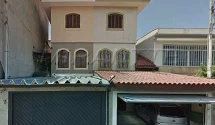 Sobrado de 142m² com 4 quartos em Vila Roque