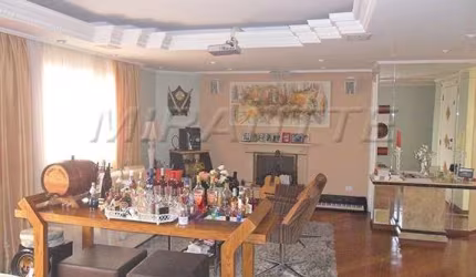 Apartamento de 220m² com 4 quartos em Vila Maria Alta