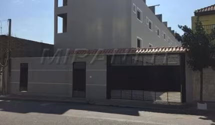 Cond. fechado de 330m² com 3 quartos em Vila Guilherme