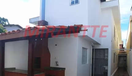 Sobrado de 156m² com 3 quartos em Santa Terezinha