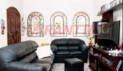 Sobrado de 180m² com 4 quartos em Santa Terezinha