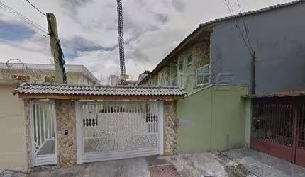 Cond. fechado de 111m² com 3 quartos em Vila Nivi