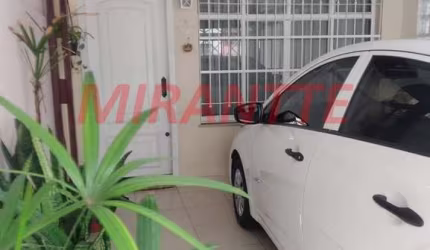 Sobrado de 99m² com 2 quartos em Vila Nova Mazzei