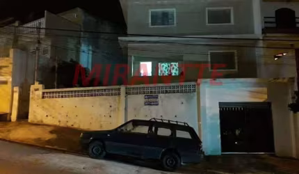 Sobrado de 184m² com 2 quartos em Pedra Branca