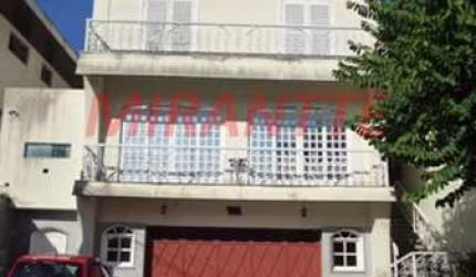 Sobrado de 400m² com 3 quartos em Jardim São Bento