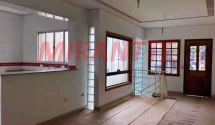 Sobrado de 351m² com 3 quartos em Jardim São Paulo