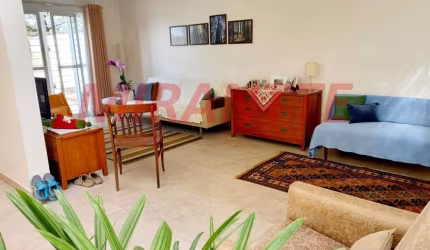 Sobrado de 210m² com 3 quartos em Água Fria