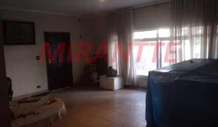 Sobrado de 200m² com 3 quartos em Tremembe