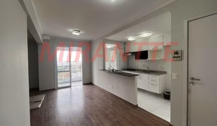 Apartamento de 68m² com 2 quartos em Vila Nilo