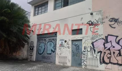 Comercial de 960m² em Freguesia do