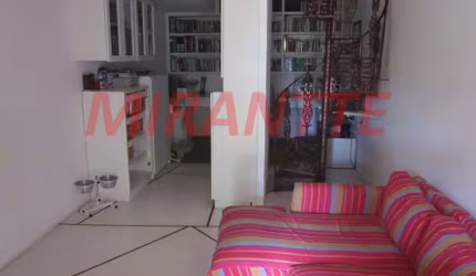 Sobrado de 124m² com 2 quartos em Jardim Ester