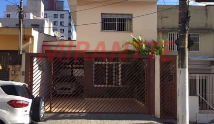 Sobrado de 240m² com 3 quartos em Santana