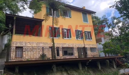 Sobrado de 300m² com 3 quartos em Serra Da Cantareira
