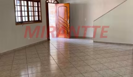 Sobrado de 200m² com 3 quartos em Santana