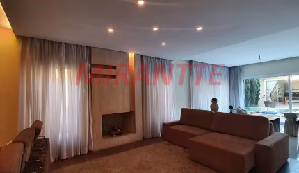 Sobrado de 545m² com 4 quartos em Jardim São Bento