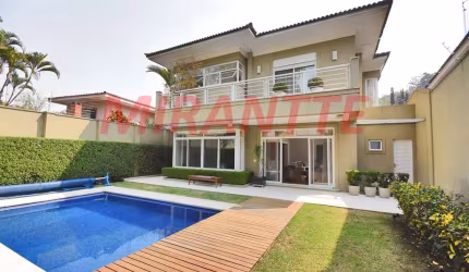 Sobrado de 500m² com 4 quartos em Morumbi