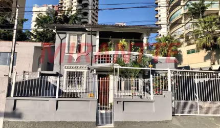 Sobrado de 132m² com 3 quartos em Santana